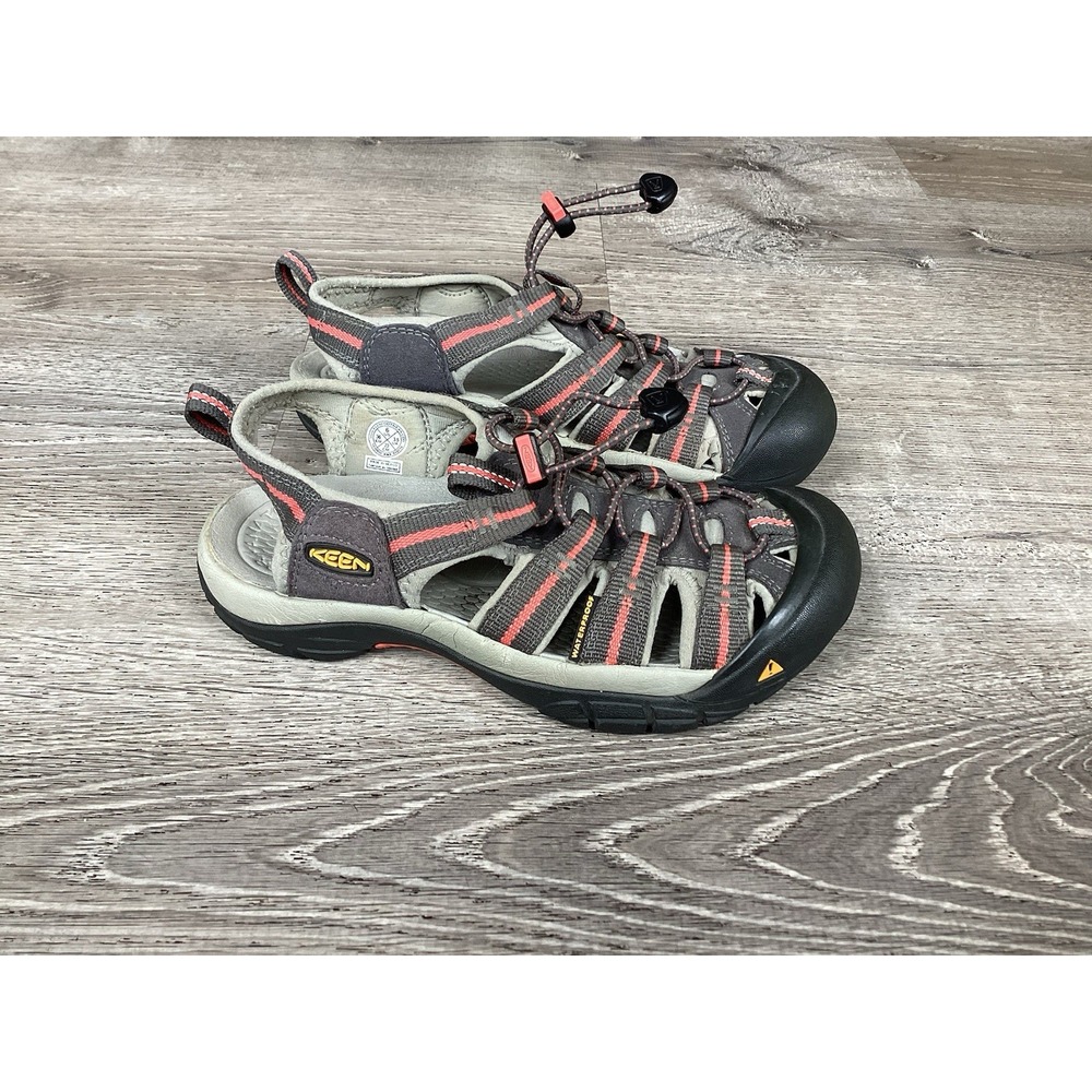KEEN Womens Size 6 Newport H2 Grey Magnet Coral Pink Hiking Kayaking Sandals